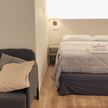 Bed In Bo San Carlo Hotel Bologna Buitenkant foto